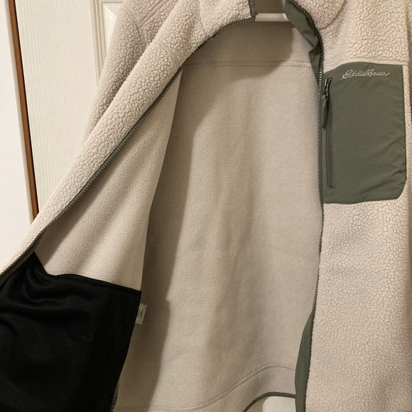 Eddie Bauer Fleece Jacket - Picture 2 of 4